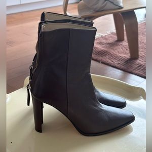 Theory boots